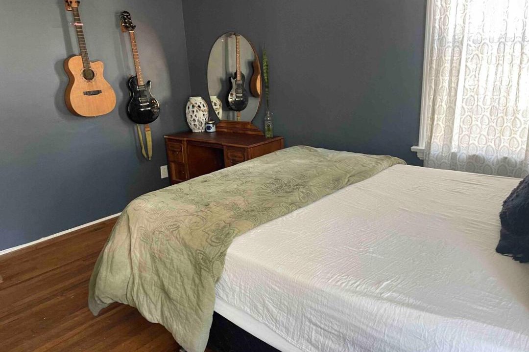 Photo of Bedroom in Harbor