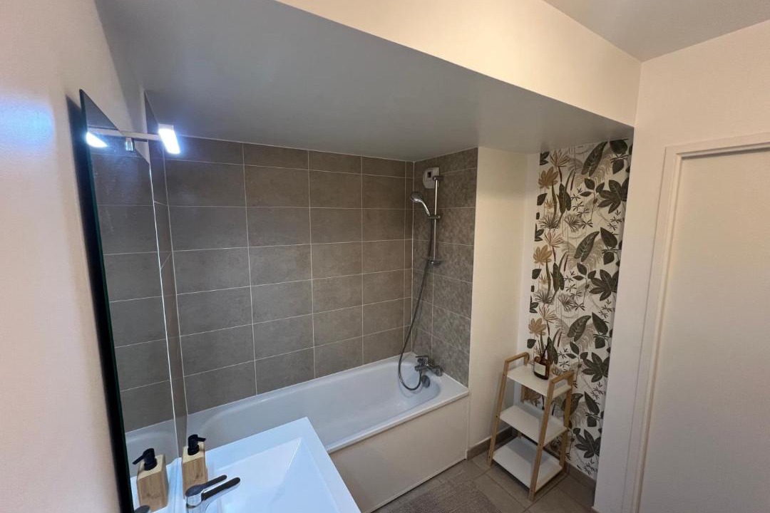 Photo of Bathroom in Villemomble