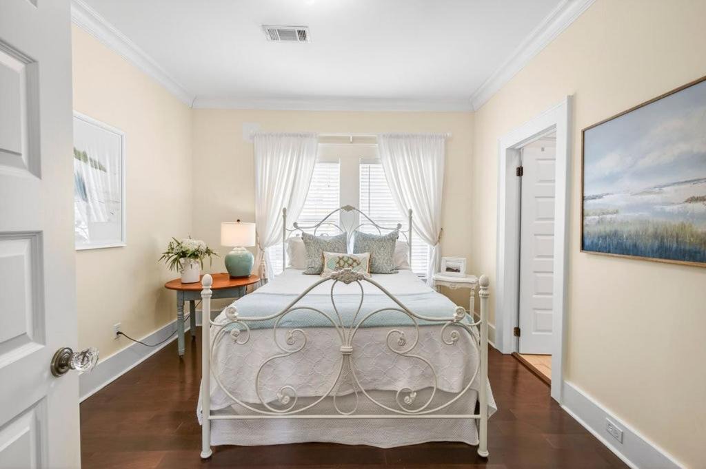 Photo of Bedroom in Biloxi