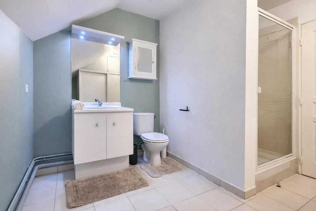 Photo of Bathroom in Les Perroquets