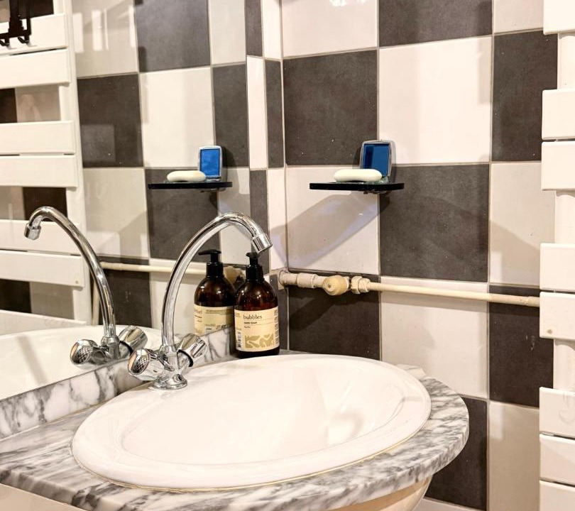 Photo of Bathroom in Vivienne