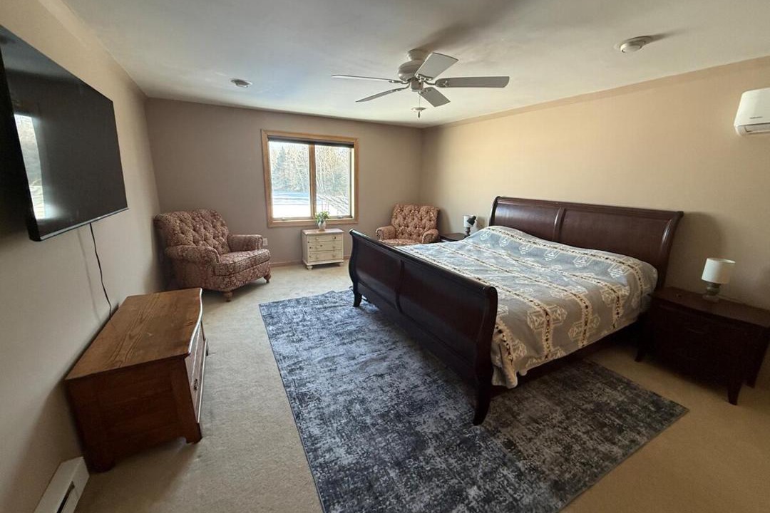 Photo of Bedroom in Forbes
