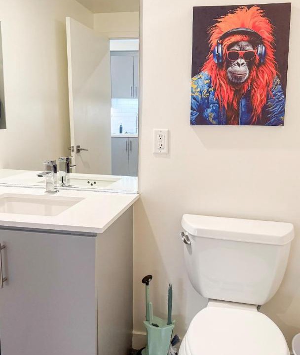 Photo of Bathroom in Downtown Los Angeles