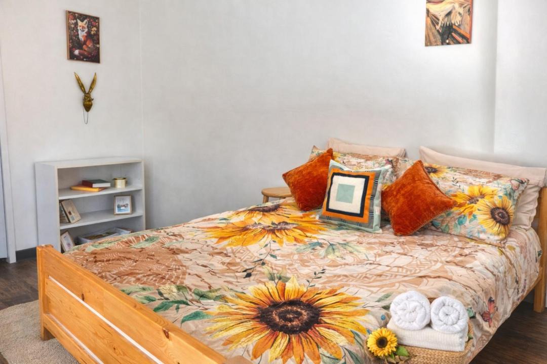 Photo of Bedroom in Oleander - Sunset