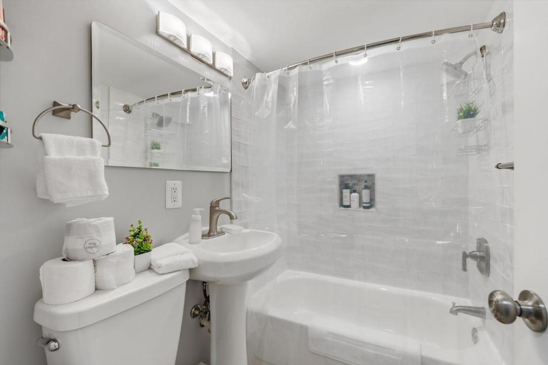 Photo of Bathroom in Petworth