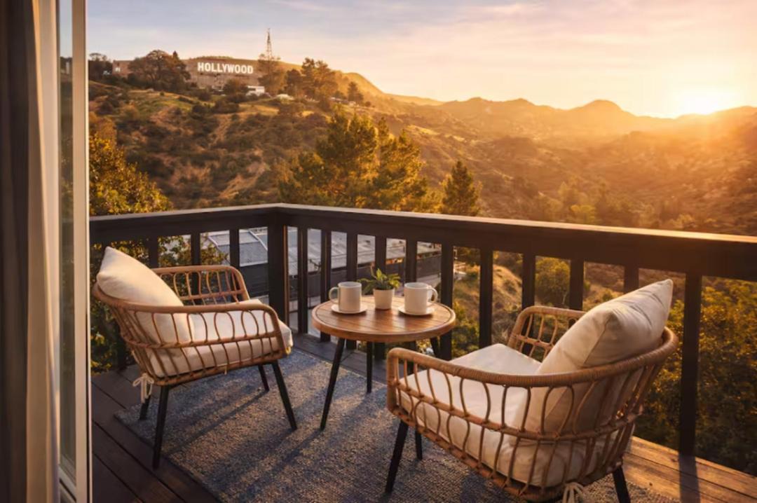 Photo of Others in Hollywoodland