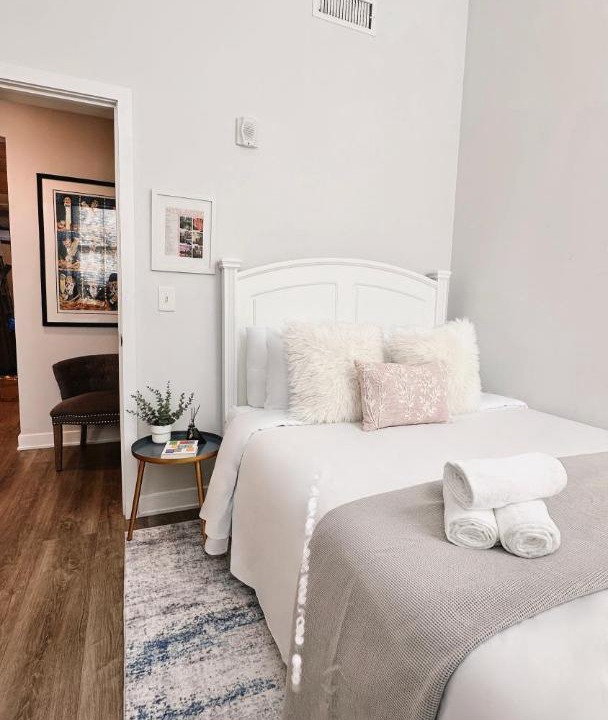 Photo of Bedroom in Downtown