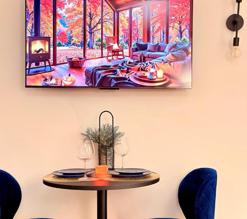Photo of Livingroom in Downtown