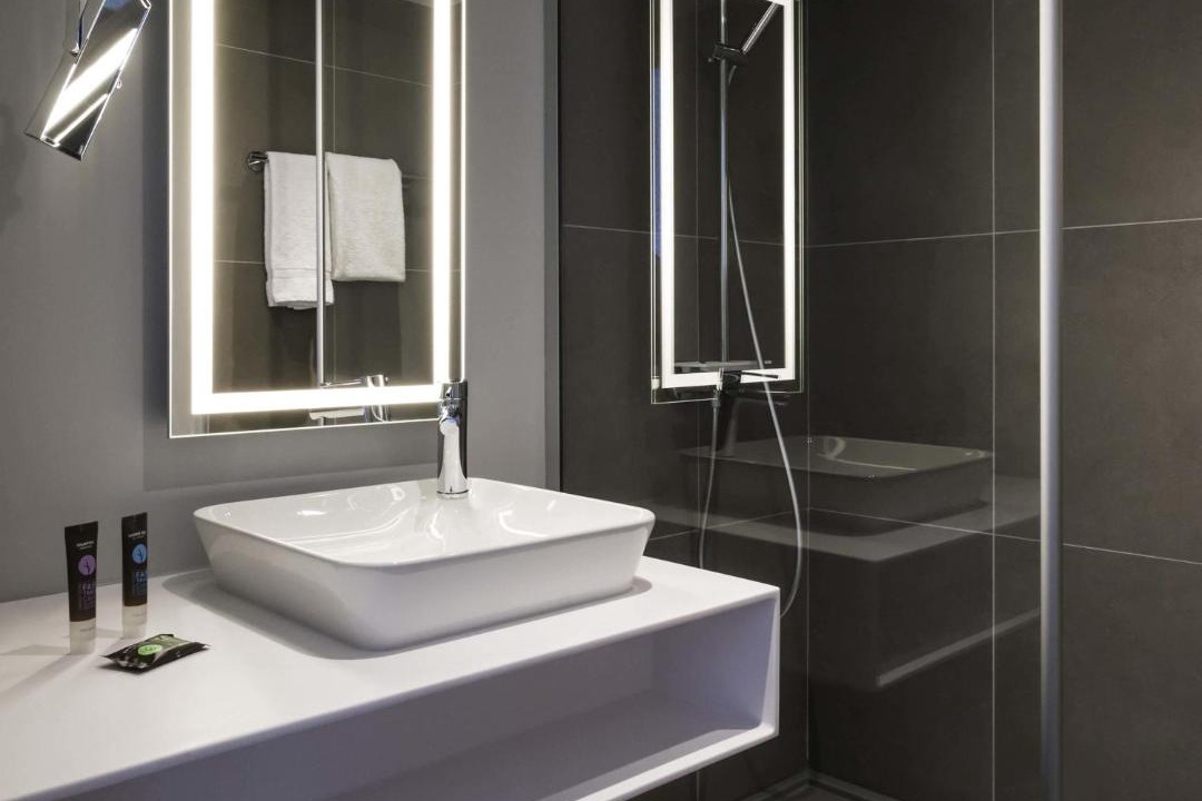 Photo of Bathroom in Saclay