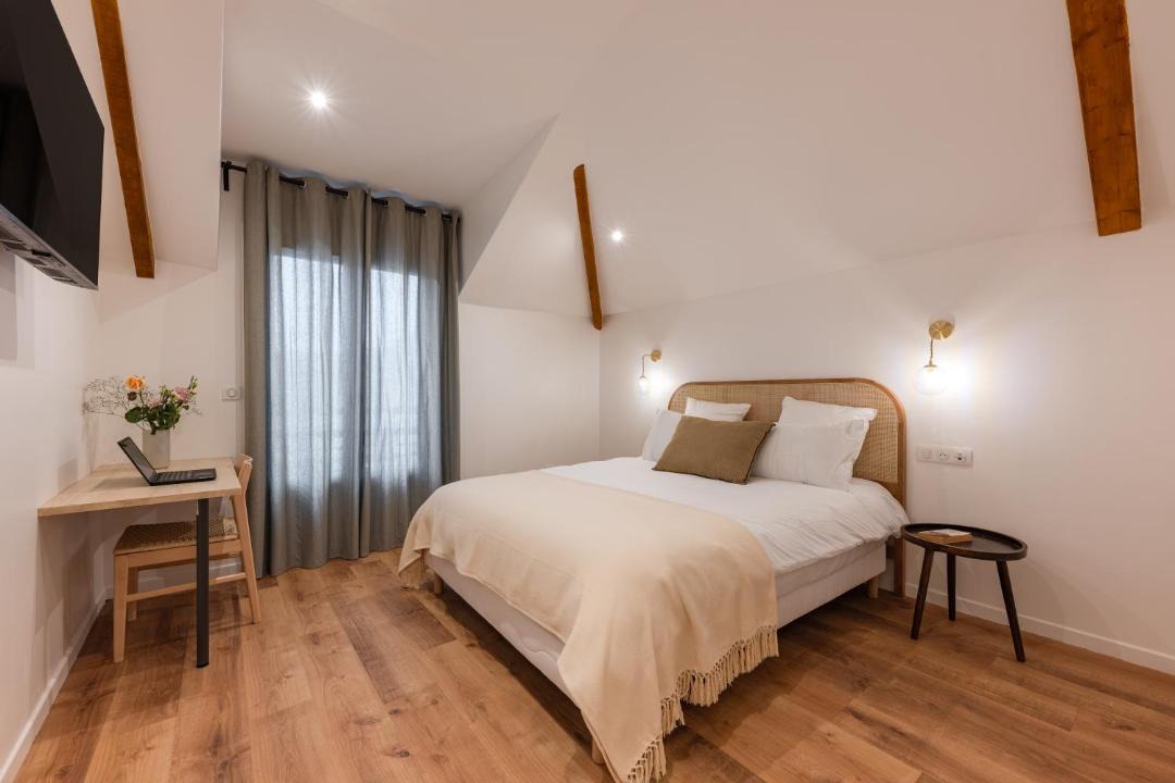 Photo of Bedroom in Le Bourget