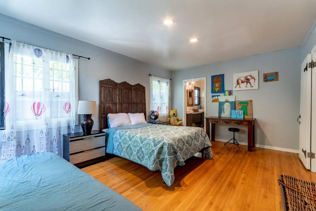 Photo of Bedroom in Los Angeles