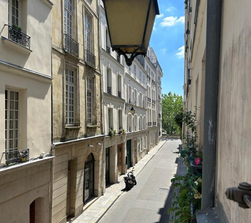 Photo of Buildings in Les Iles