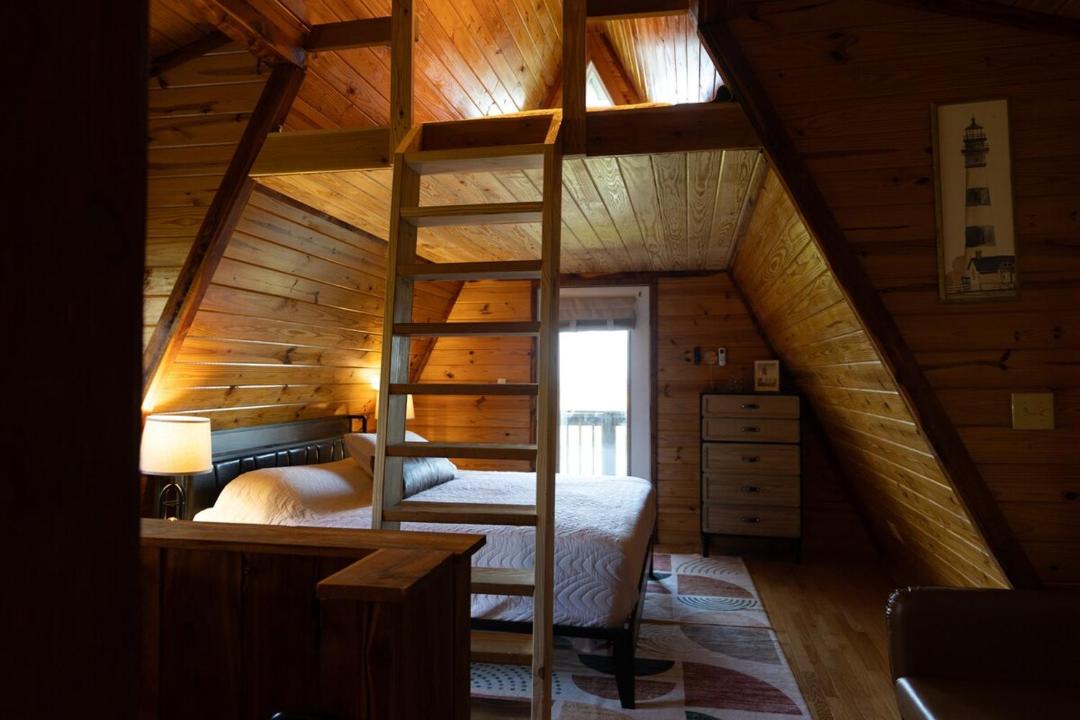 Photo of Bedroom in Gulf Park Estates