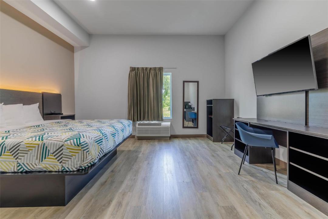 Photo of Bedroom in Gonzales