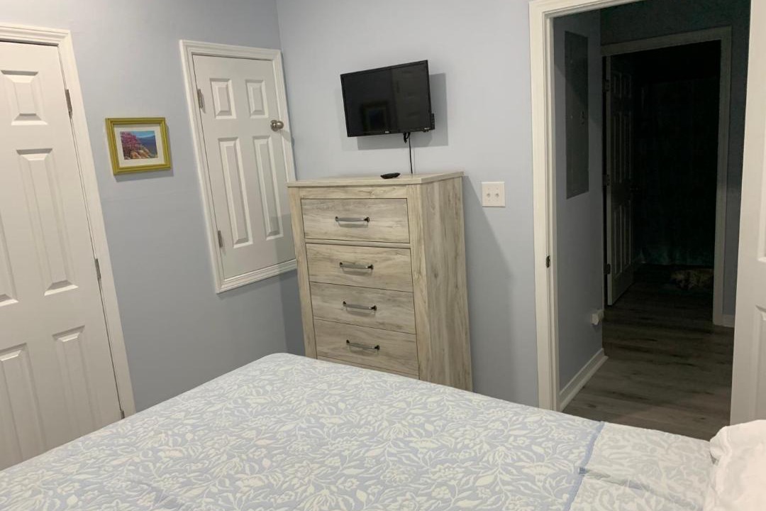 Photo of Bedroom in Henderson Point