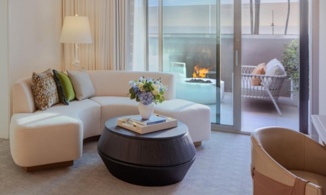 Photo of Livingroom in Downtown