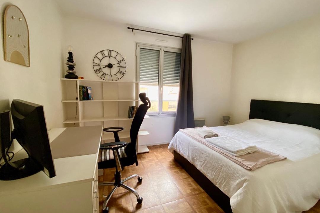 Photo of Bedroom in Vanves
