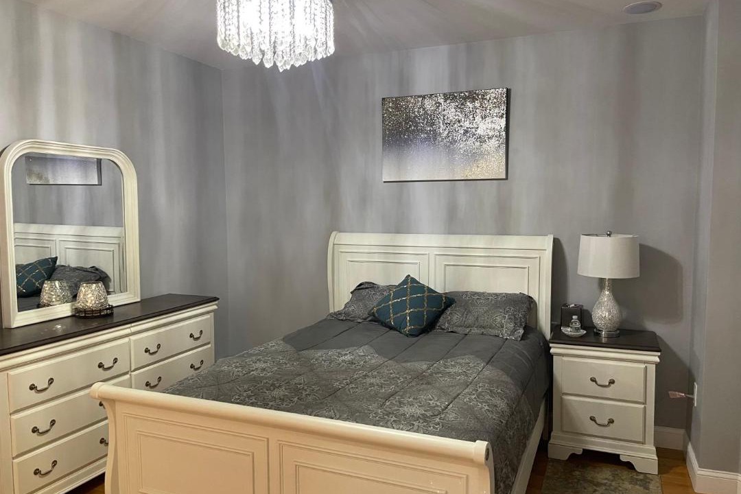 Photo of Bedroom in Dudley - Brunswick King