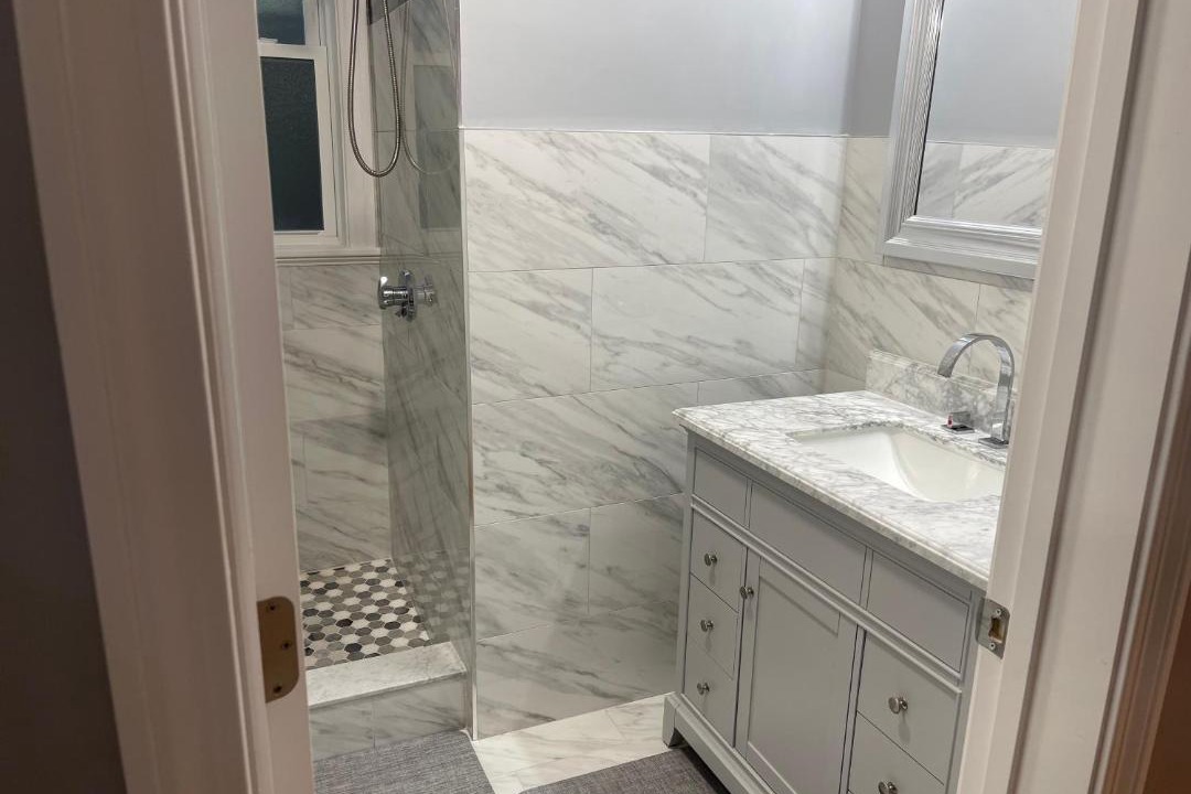 Photo of Bathroom in Dudley - Brunswick King