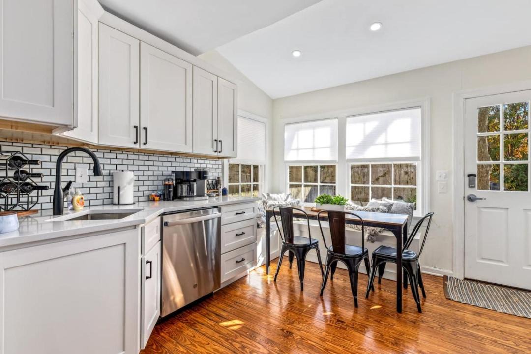 Photo of Kitchen in Historic District