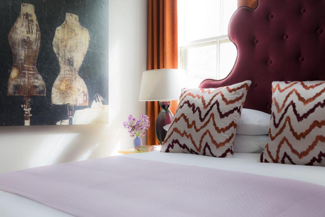 Photo of Bedroom in Top of the Hill