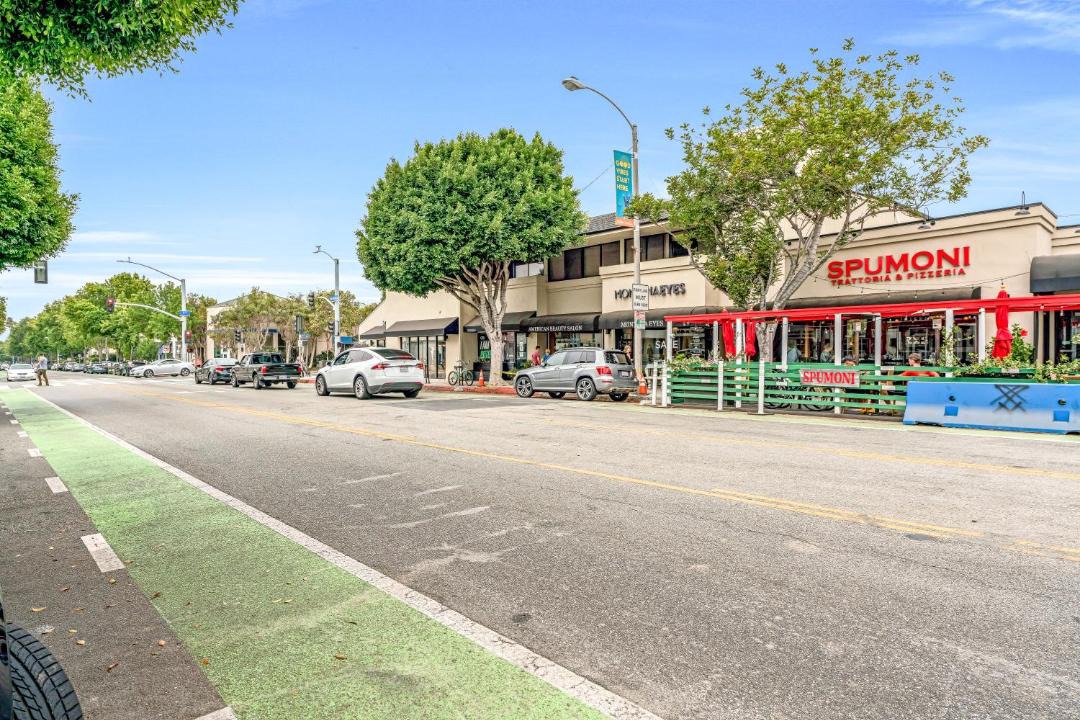 Photo of Others in Mid-City