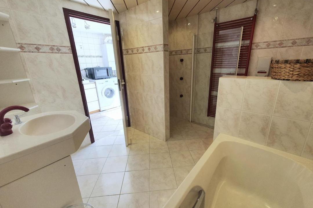 Photo of Bathroom in Le Blanc-Mesnil