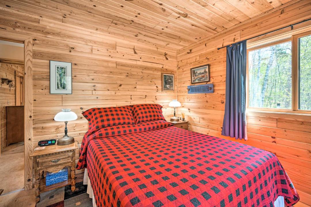 Photo of Bedroom in Crosslake