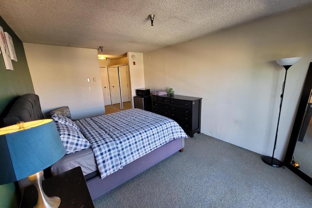Photo of Bedroom in Pico - Robertson