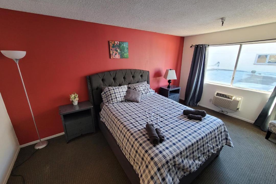 Photo of Bedroom in Pico - Robertson