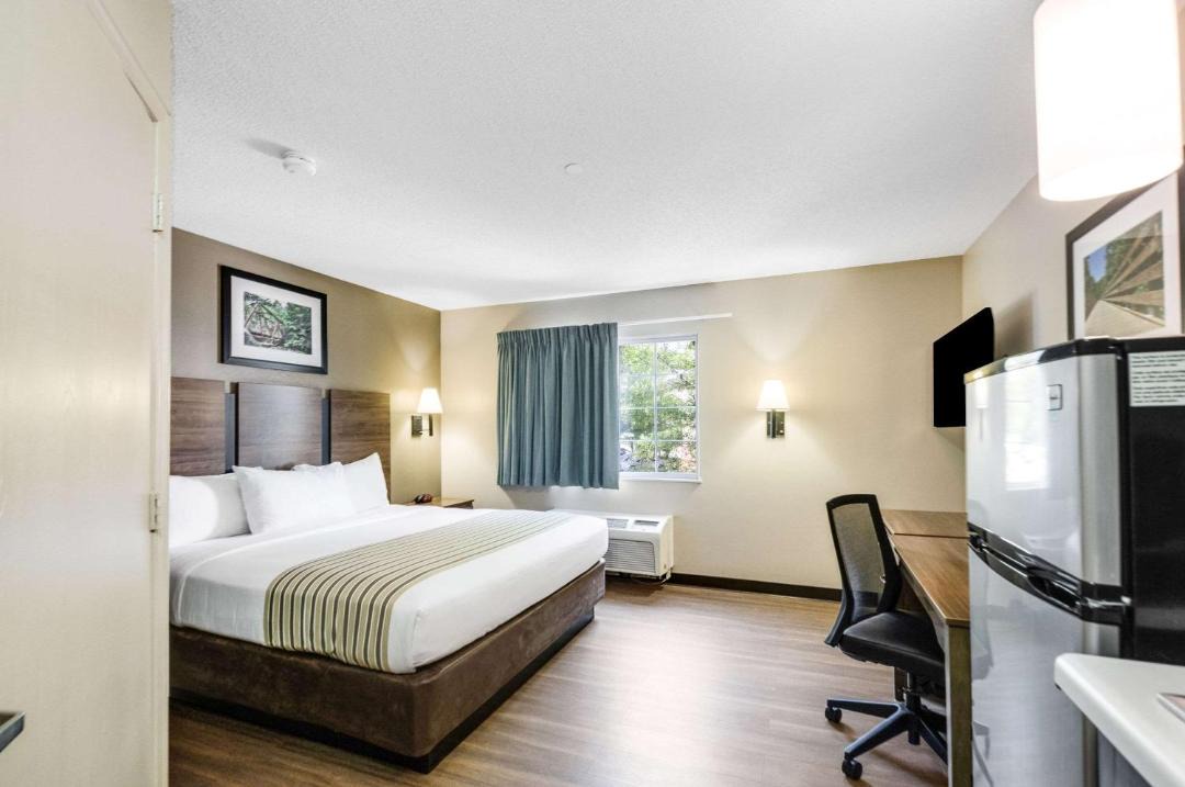 Photo of Bedroom in Dulles Town Center