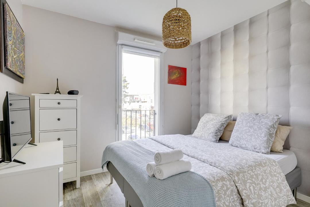 Photo of Bedroom in Orly