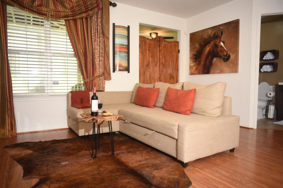 Photo of Livingroom in Laurel