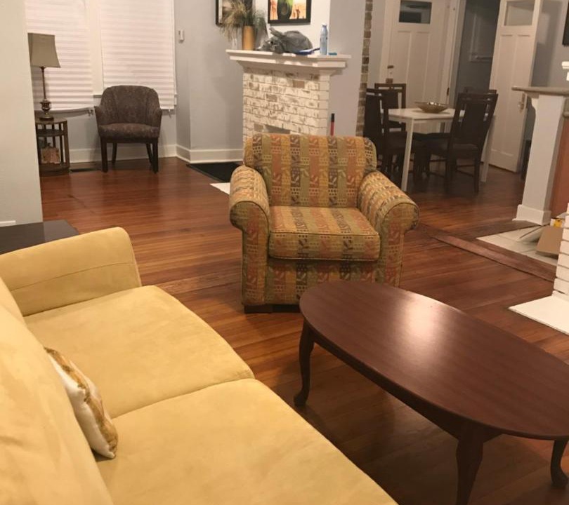 Photo of Livingroom in Freret