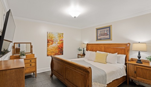 Executive Suite, 1 King Bed, Non Smoking, Kitchen