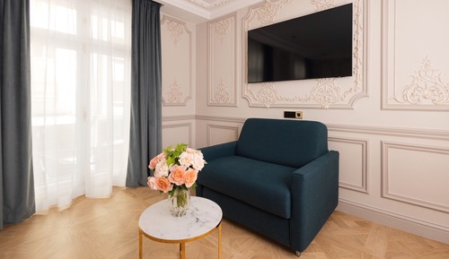 Family Studio, 1 Queen Bed with Sofa bed, Non Smoking