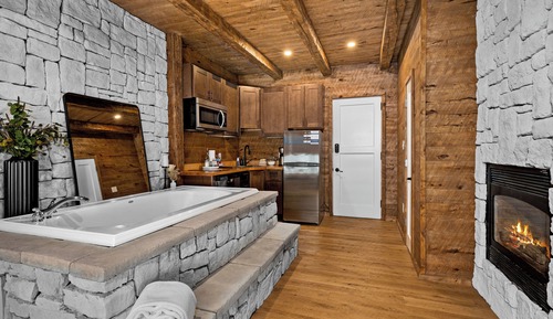 Coachmans Suite