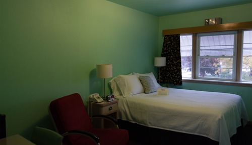 Room, 1 Queen Bed (Second Floor)