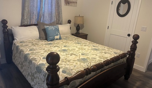 Family Cabin, 2 Bedrooms, 2 Bathrooms, Mountain View (011 1Q 1k 1Trundle Bed)