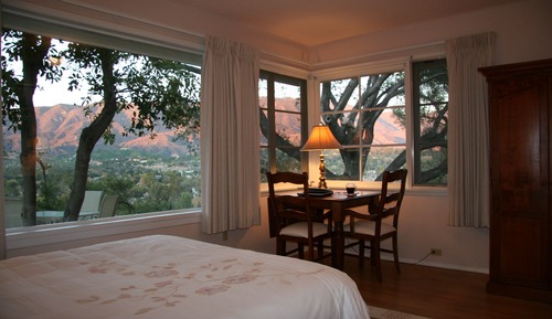 Room, 1 Queen Bed (Garden Room; No Television)
