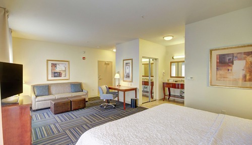 Studio, 1 King Bed, Accessible, Non Smoking
