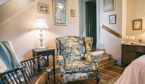 Deluxe Room, 1 King Bed, Ensuite, Garden View