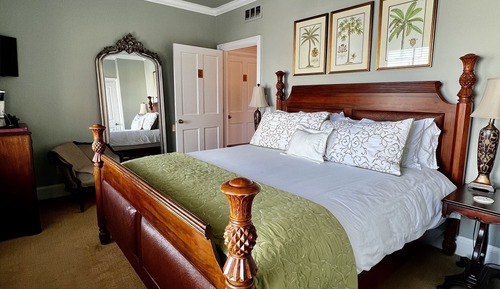 Plantation Room