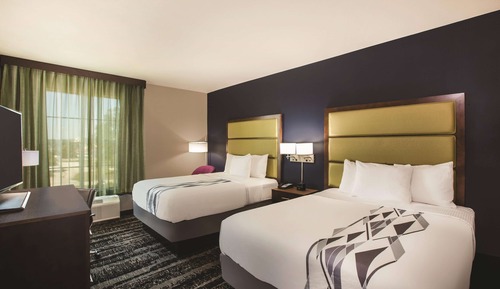 Room, 2 Queen Beds, Accessible, Non Smoking (Mobility Accessible)