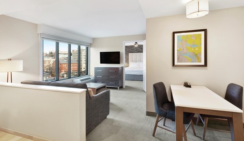 Suite, 1 Bedroom, River View, Corner