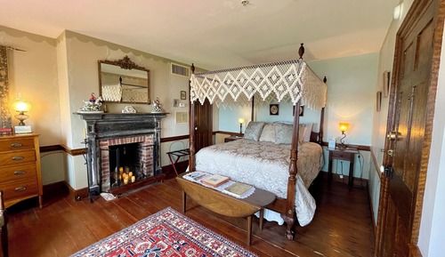 Federal Room