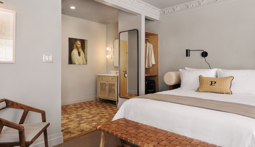Deluxe Room, 1 King Bed (The Deluxe King)