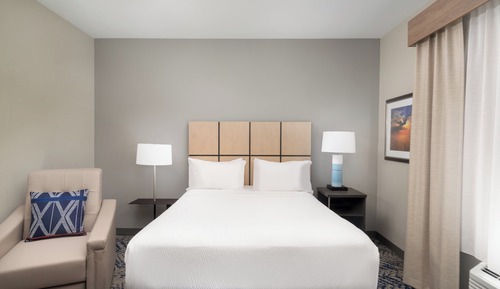 Studio Suite, 1 Queen Bed, Accessible (Mobility)
