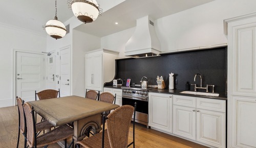 Exclusive Apartment