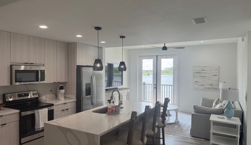 Signature Condo, 1 Queen Bed, Pool Access, River View